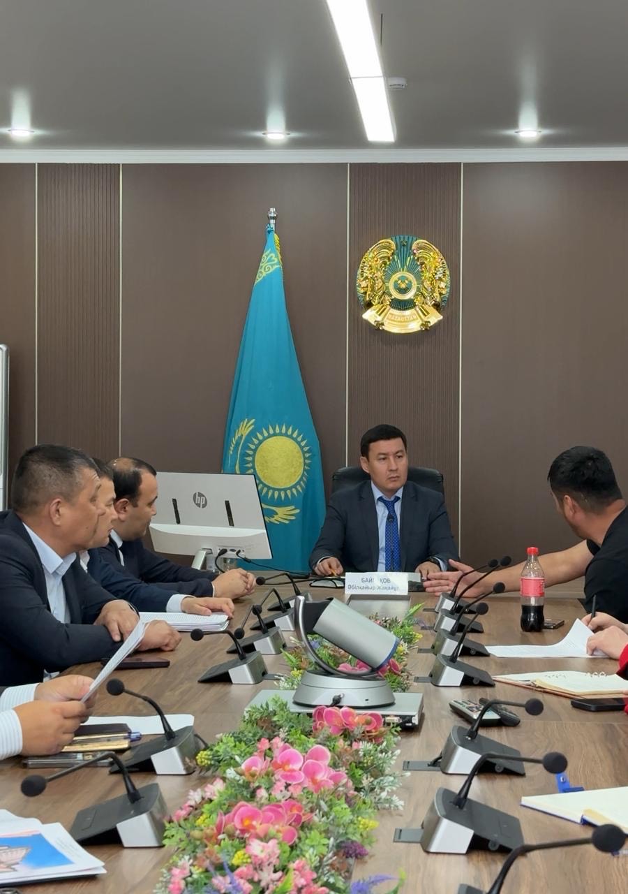 Ақтау қаласының әкімі салымшыларды қабылдады