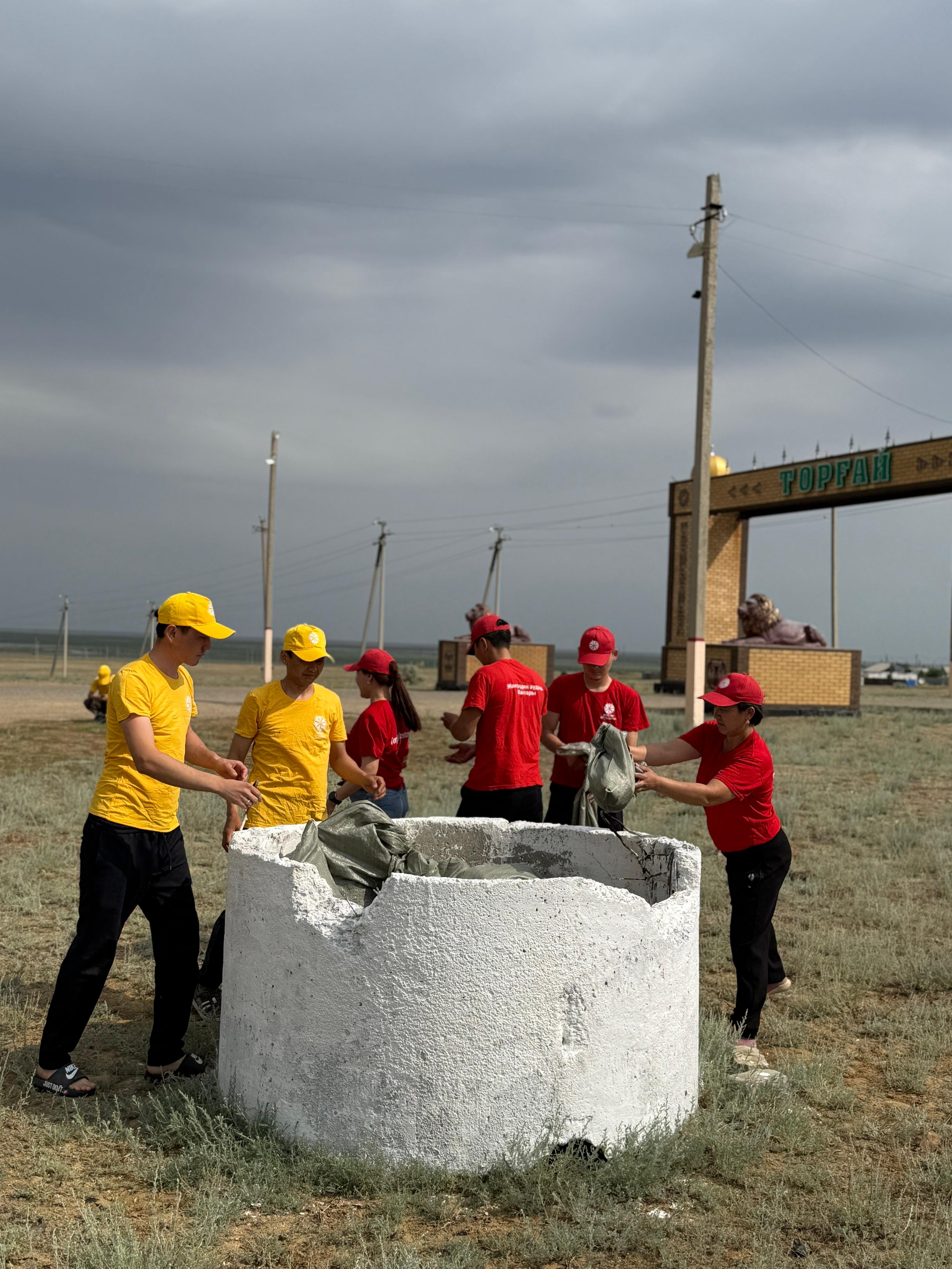 «Таза Қазақстан» республикалық экологиялық акциясы аясында Торғай ауылында плоггинг өтті
