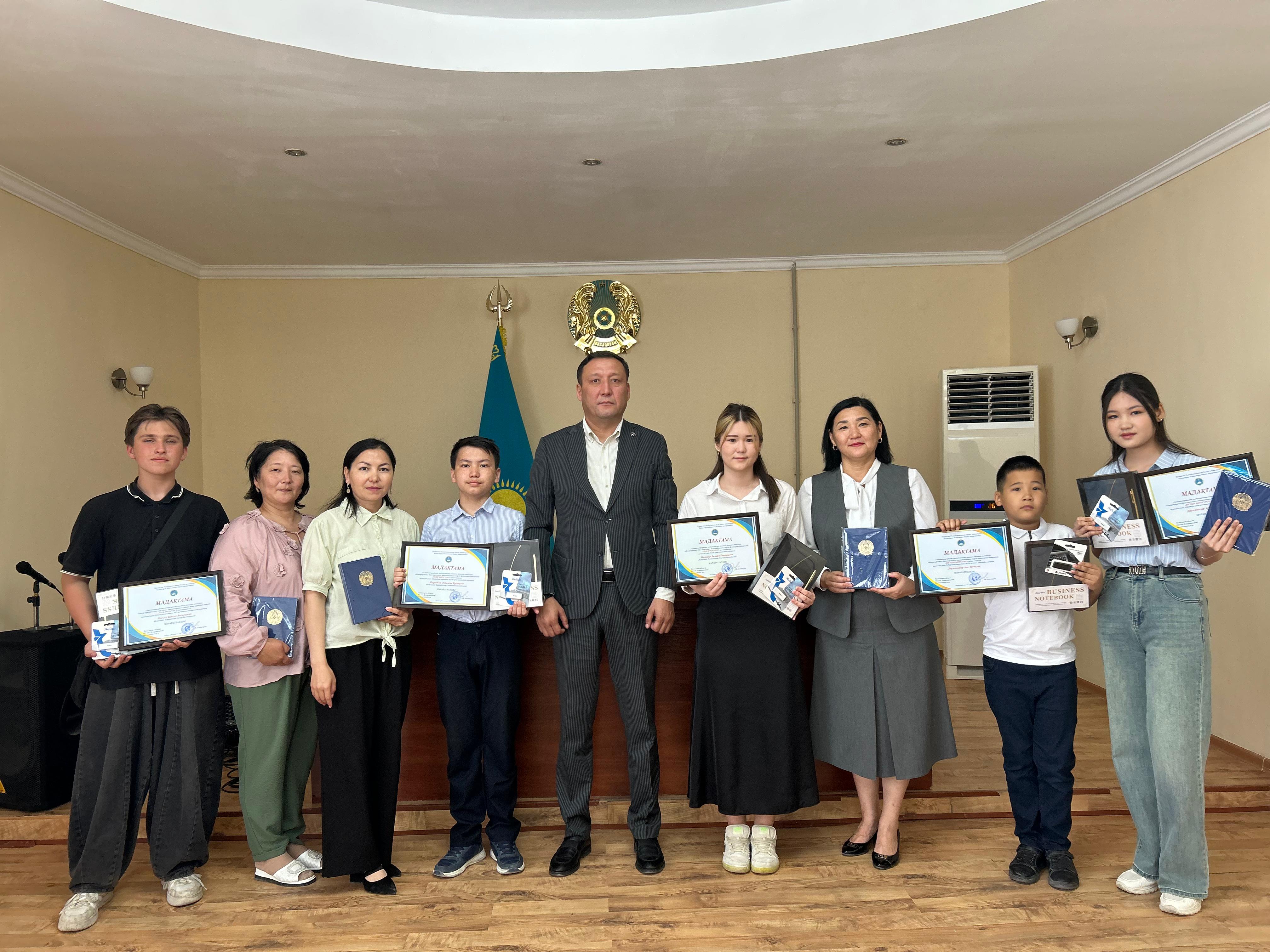 «Антиконтрафакт» республикалық акциясы аясында өткізілген «Контрафактіге бірге қарсымыз» тақырыбындағы фотосурет байқауына қатысушыларды марапаттау шарасын өткізді.