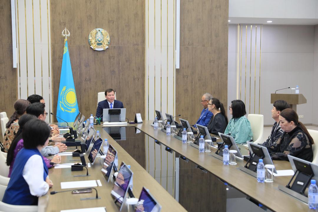 Облыс әкімі өнер майталмандарын қабылдады