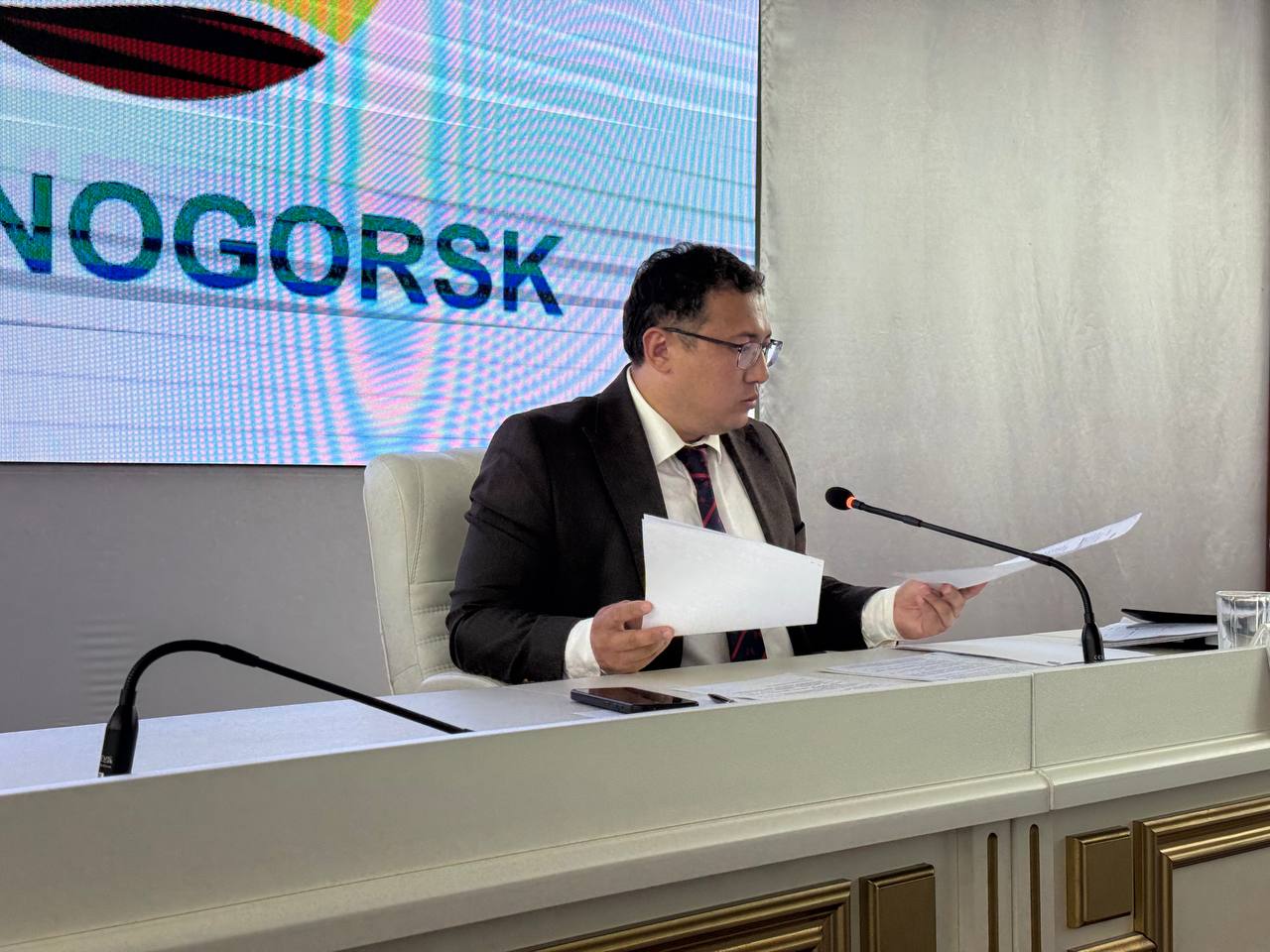 Қала комиссиясы әлеуметтік әріптестік пен еңбек қатынастарын реттеу мәселелерін қарады