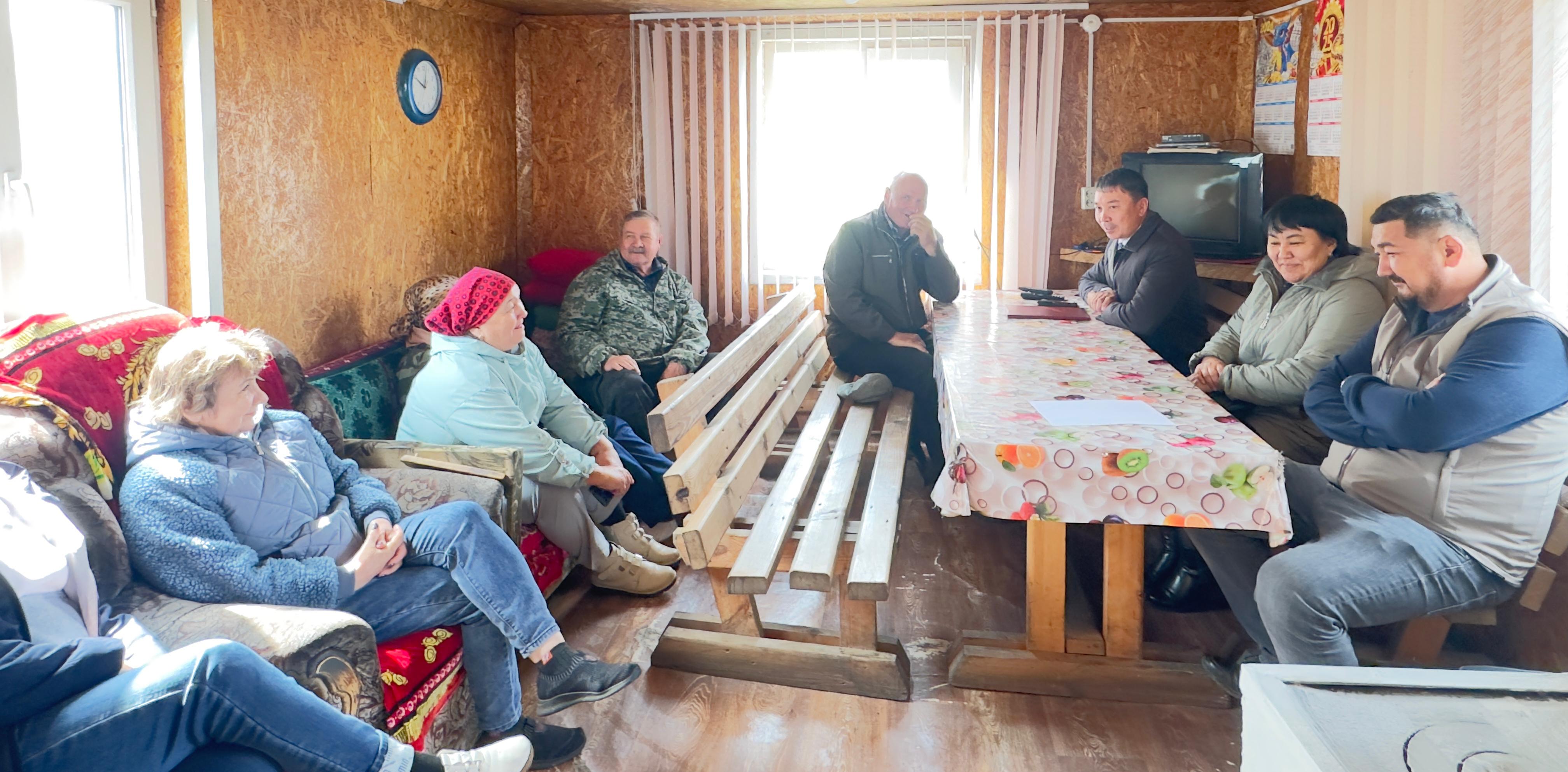Регулярная встреча акима Каракогинского сельского округа в селе Чистое