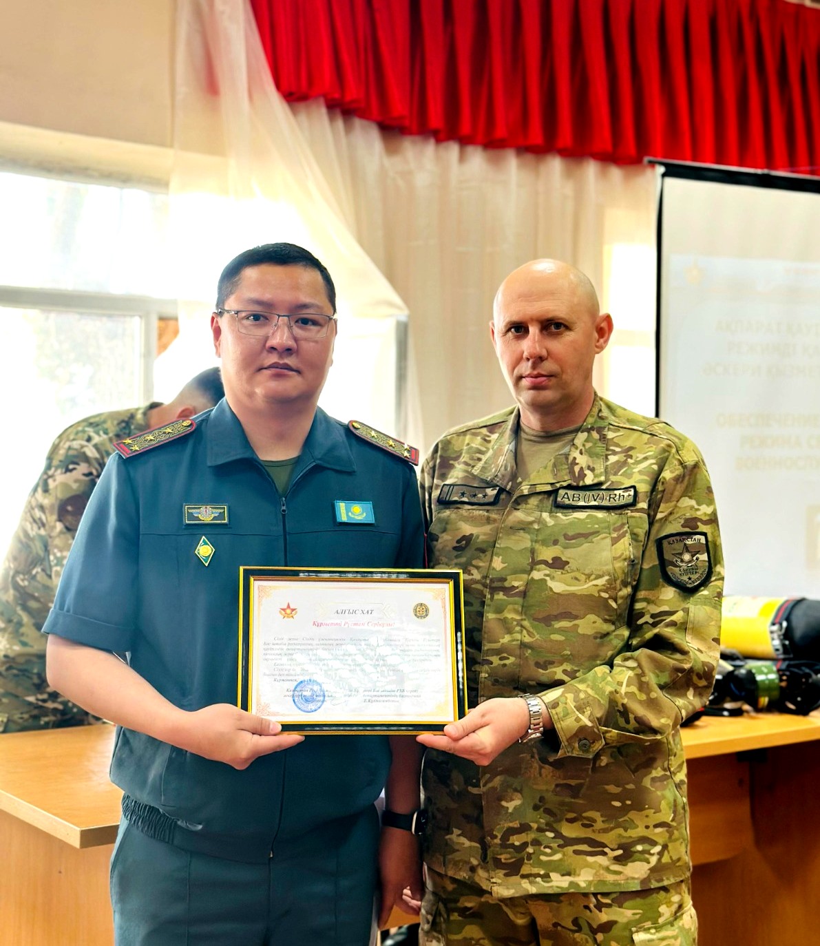 Алматы құтқарушылары: Қауіп-қатерден қорғау үшін РХБҚ тәжірибесімен бөлісу