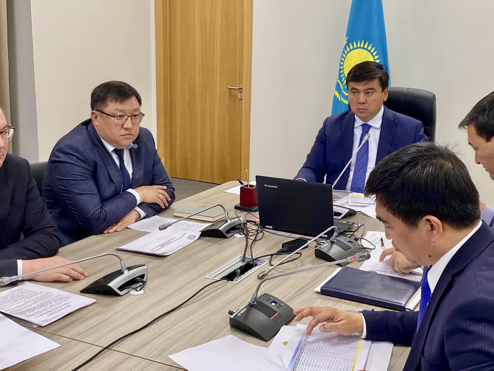 ТУРКЕСТАН: ПОДРЯДЧИКОВ, НЕКАЧЕСТВЕННО ПОСТРОИВШИХ ДОРОГУ, ПРИВЛЕКУТ К ОТВЕТСТВЕННОСТИ
