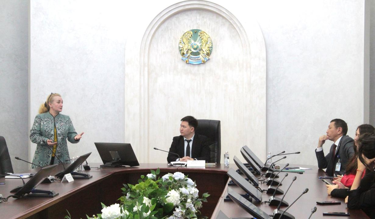 Отбасы күні өткен семинар-тренинг: әйелдердің құқықтарын қорғау және зорлық-зомбылықтың алдын алу