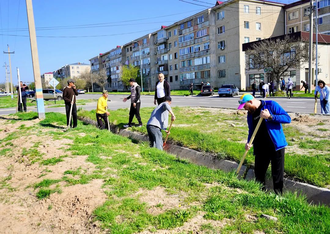 В КЕНТАУ ПРОШЕЛ МАСШТАБНЫЙ СУББОТНИК В РАМКАХ ПРОГРАММЫ "ТАЗА ҚАЗАҚСТАН"