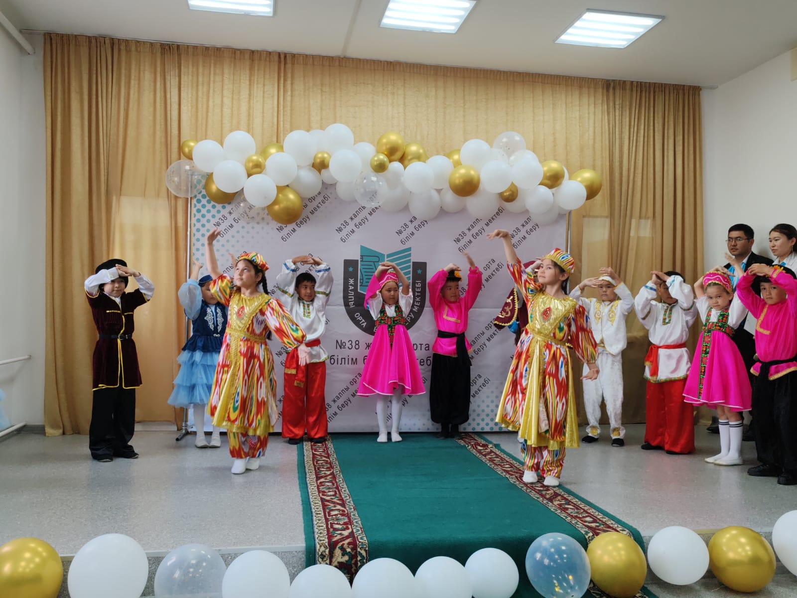 Кәсіби диалог: Less Study оқуды қалай өзгертеді