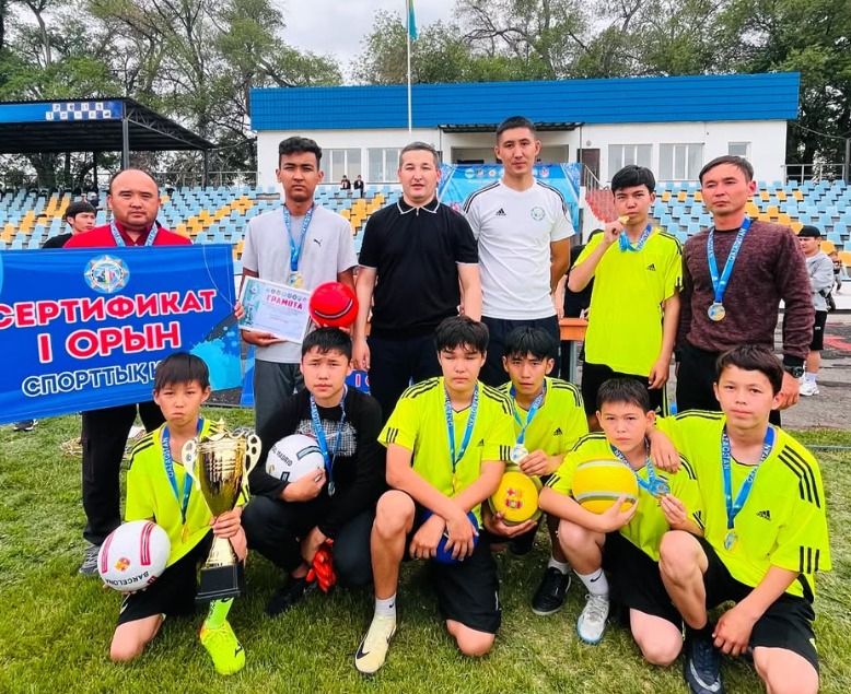 J-LEAGUE- СЕНІҢ СПОРТТЫҚ СЕРІГІҢ