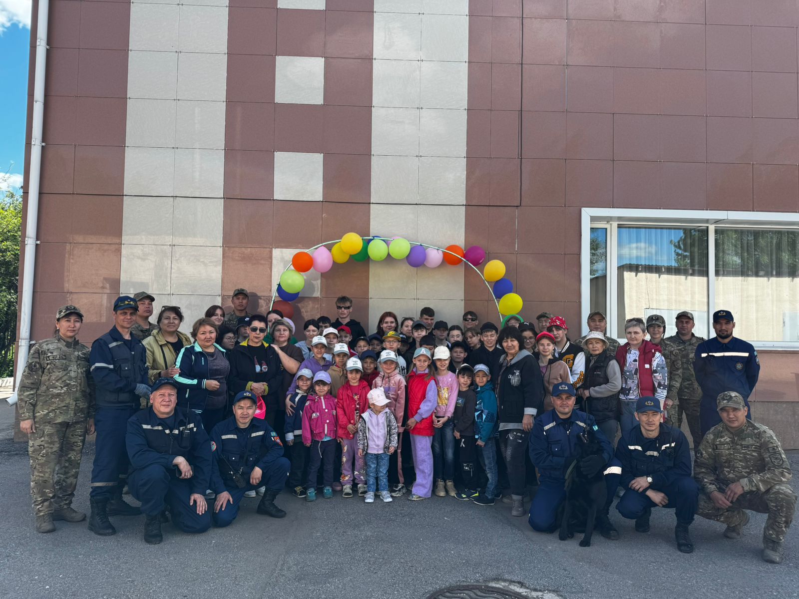 Қостанайлық құтқарушылар  балалар үйінің тәрбиеленушілері үшін жарқын әрі танымдық «Қауіпсіз балалық шақ» акциясын ұйымдастырды