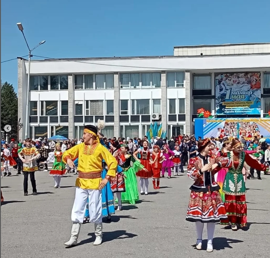 1 мая в районе Алтай отметили День единства народа Казахстана - один из главных праздников в стране, который знаменует сплоченность, дружбу и межэтническое согласие среди казахстанцев.