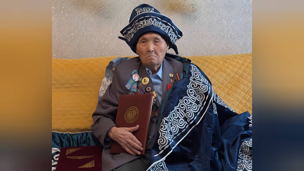 102 года исполнилось ветерану ОВД и участнику ВОВ