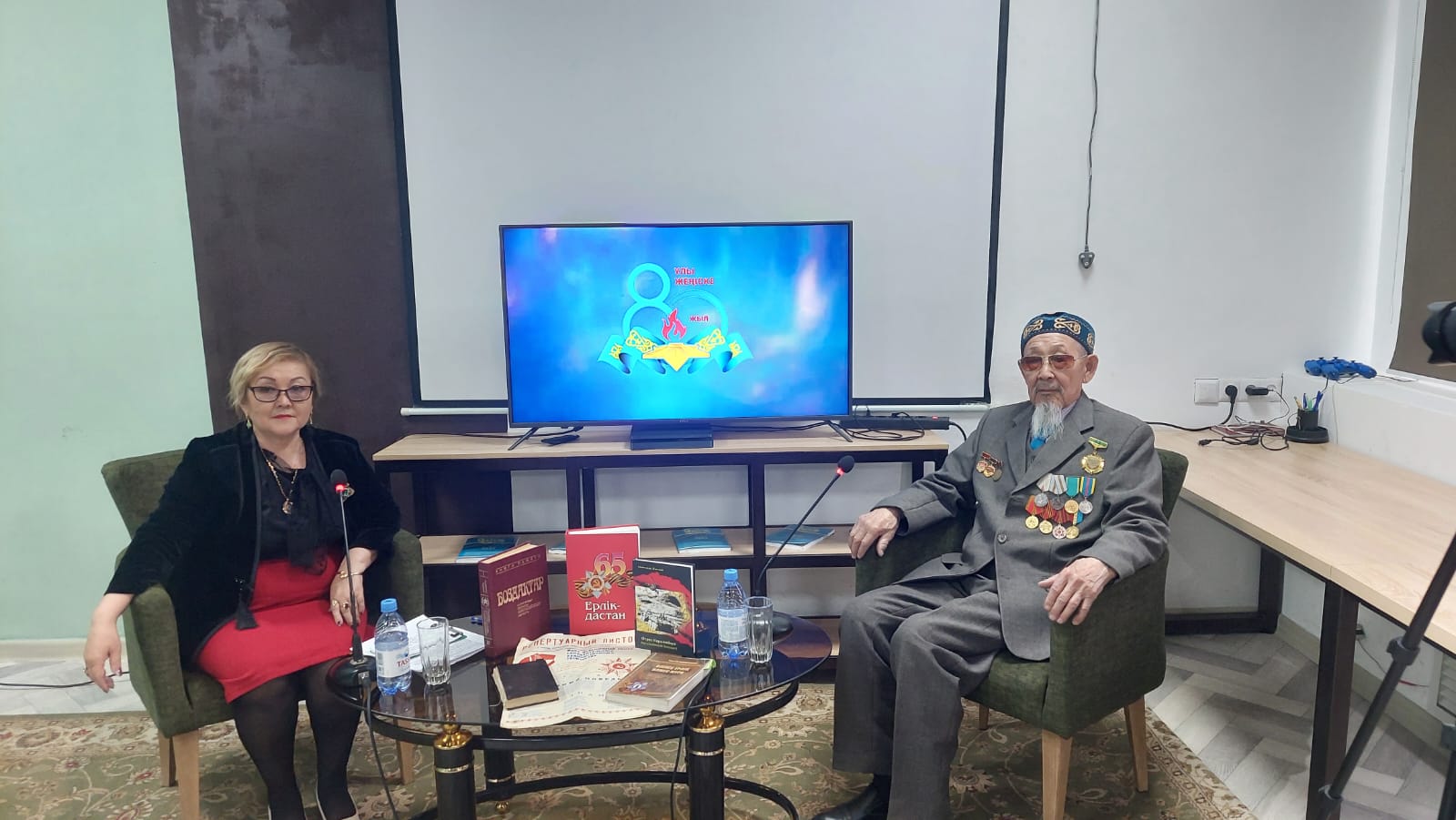 "Еске алу уақыты... Ұлы Жеңіске 80 жыл"