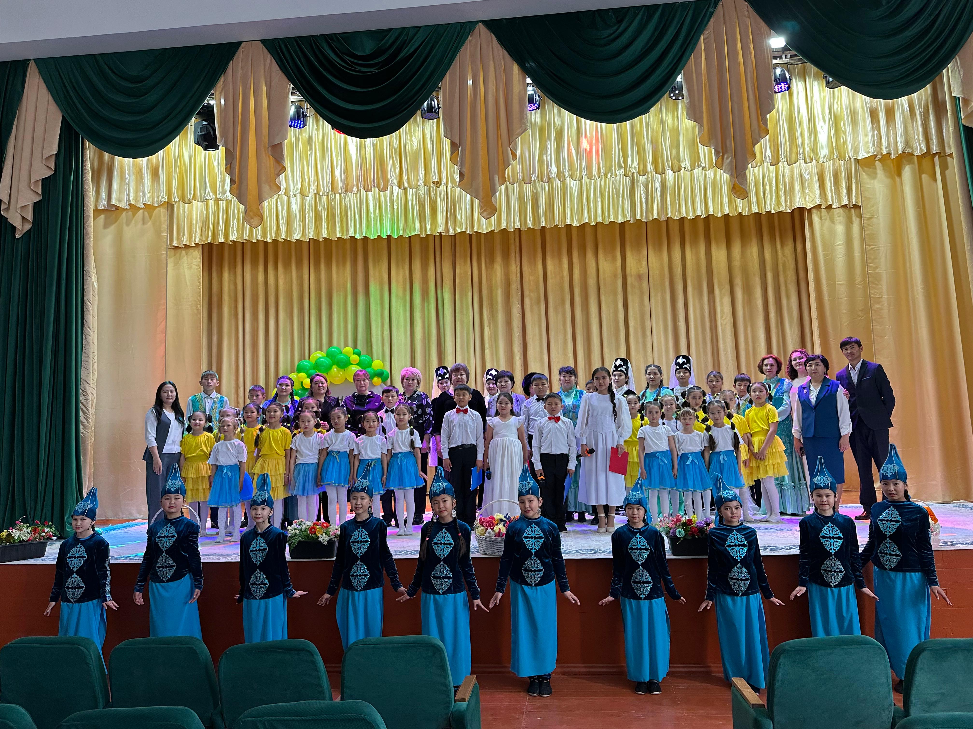 Округте Қазақстан халқының бірлігі күні атап өтілді