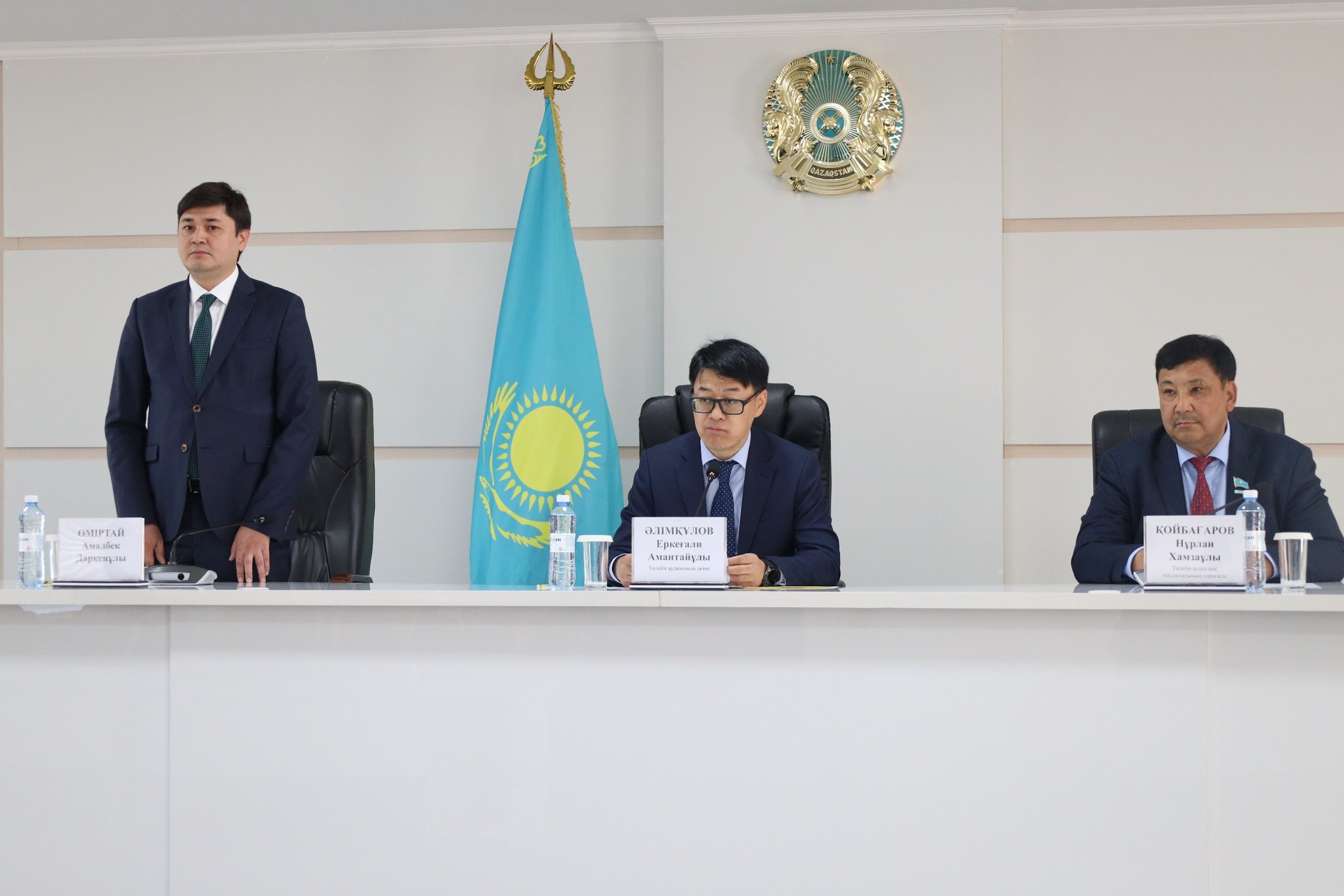 Әйел футболшылардың денесіндегі порнографиялық сурет