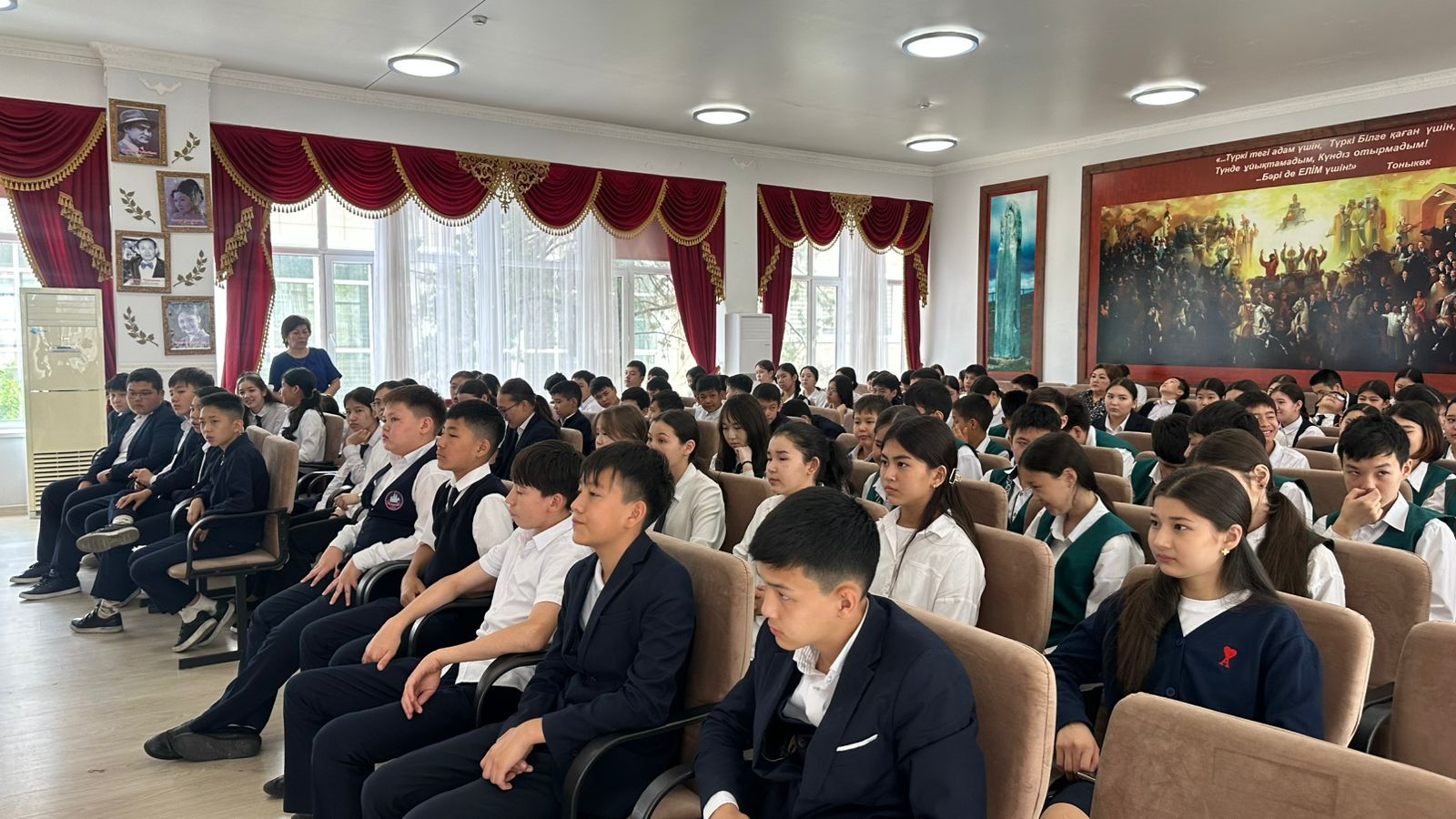 “Буллингтің алдын алу: Мектеп оқушыларымен маңызды кездесу”