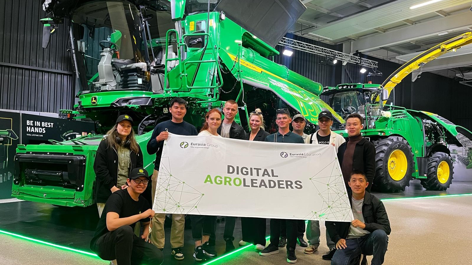 Акмолинские студенты посетили заводы компании John Deere в Германии