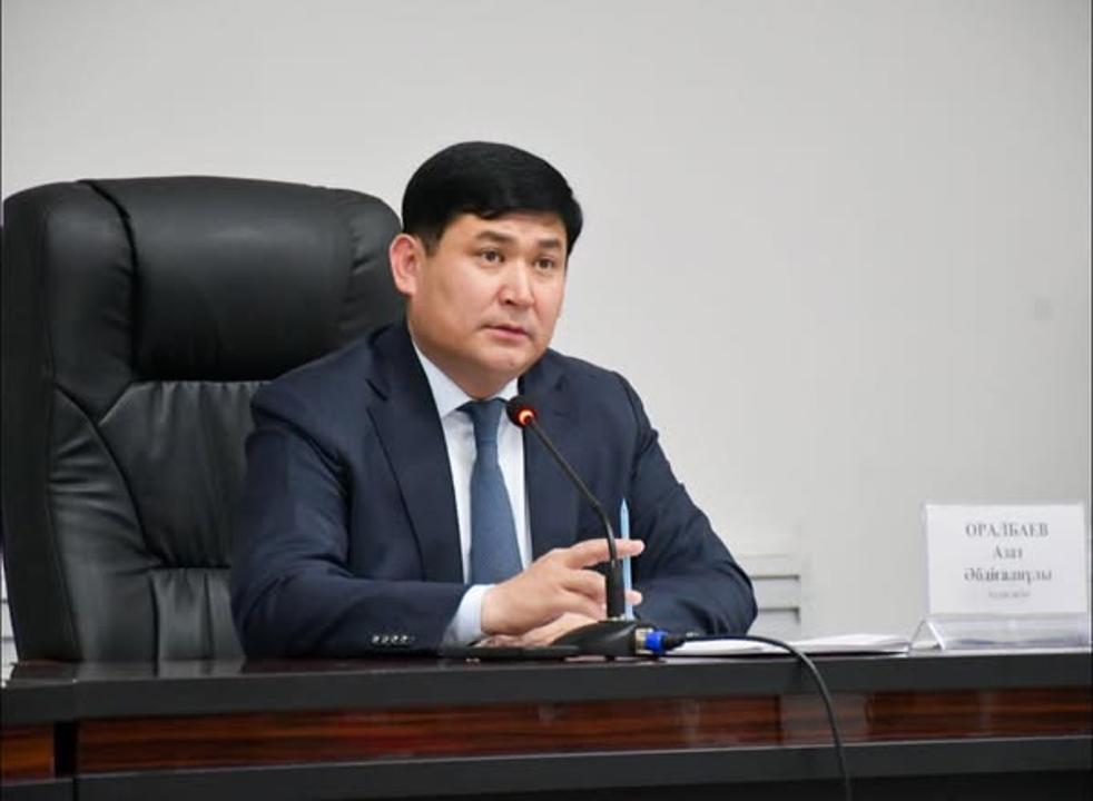 АУДАН БАСШЫСЫ ӨЗЕКТІ МӘСЕЛЕЛЕРГЕ БАЙЛАНЫСТЫ КЕҢЕЙТІЛГЕН ЖИЫН ӨТКІЗДІ