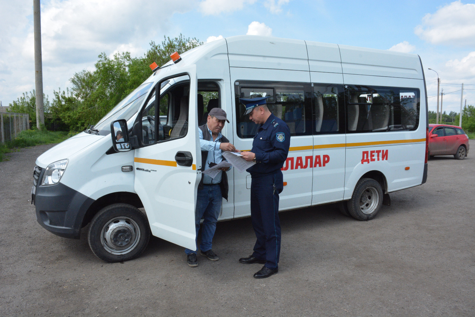 Безопасное лето: полиция усилила контроль за детской дорожной безопасностью