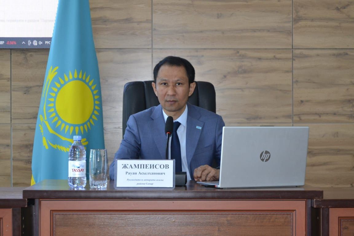 Аппарат басшысы Р.А. Жампеисов аппарат қызметінің қорытындылары мен әдеп мәселелері бойынша жиналыс өткізді