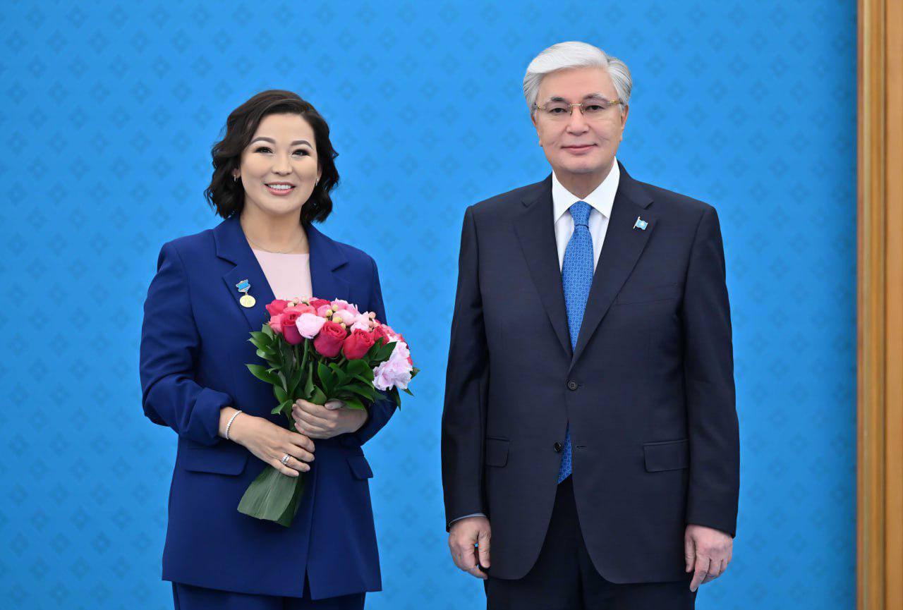 Президент маңғыстаулық мәдениет және өнер қызметкерлерін марапаттады