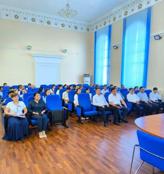 Әділет департаментінің ұжымымен семинар-кеңес өтті