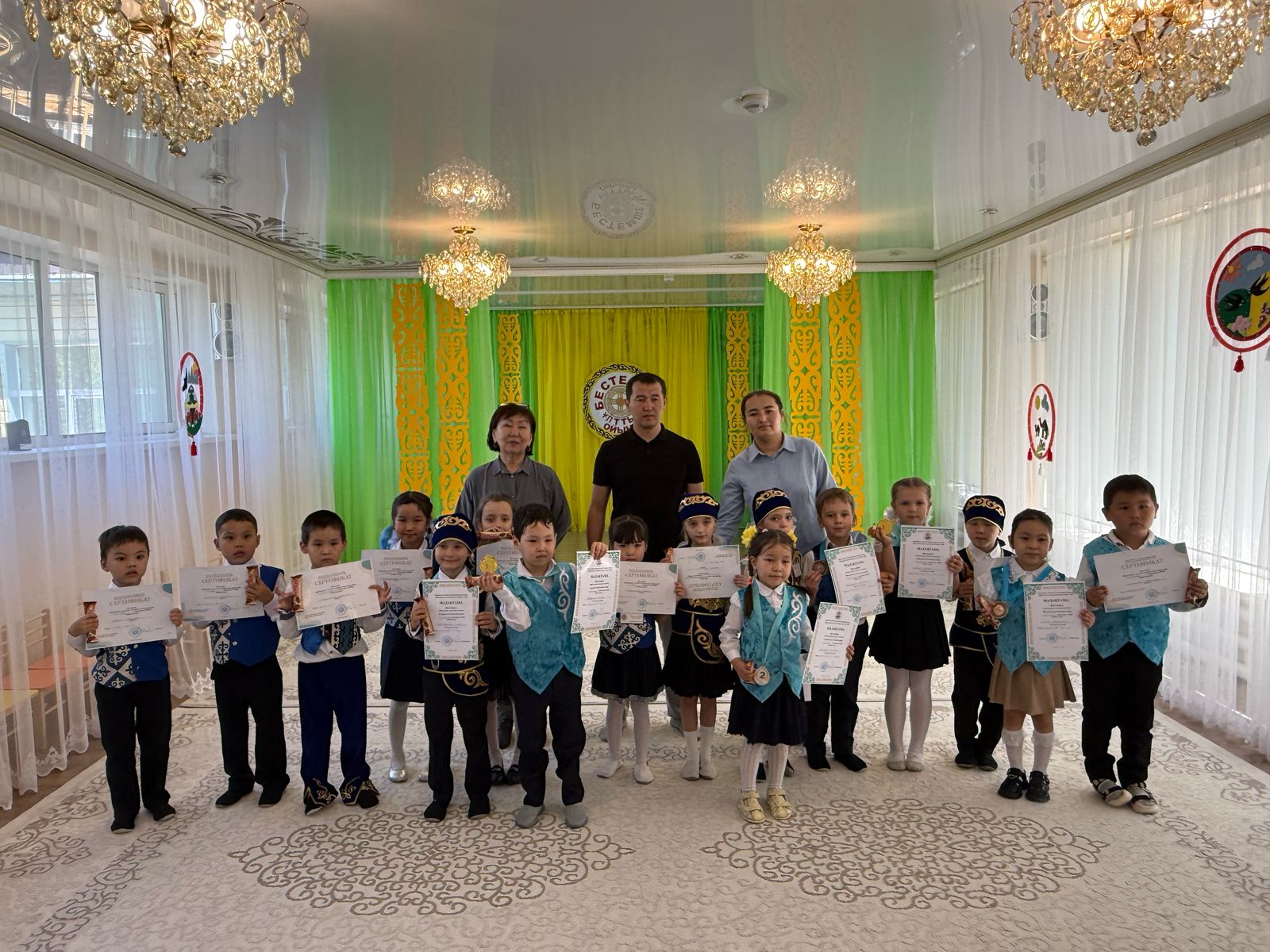 2025 жылғы 27 мамырда Шахтинск қаласының «Снегурочка» бөбекжайы» КМҚК базасында «Қызығушылық танытқандар үшін керемет ғылым» жобасын іске асыру аясында облыстық семинар-практикум өтті.