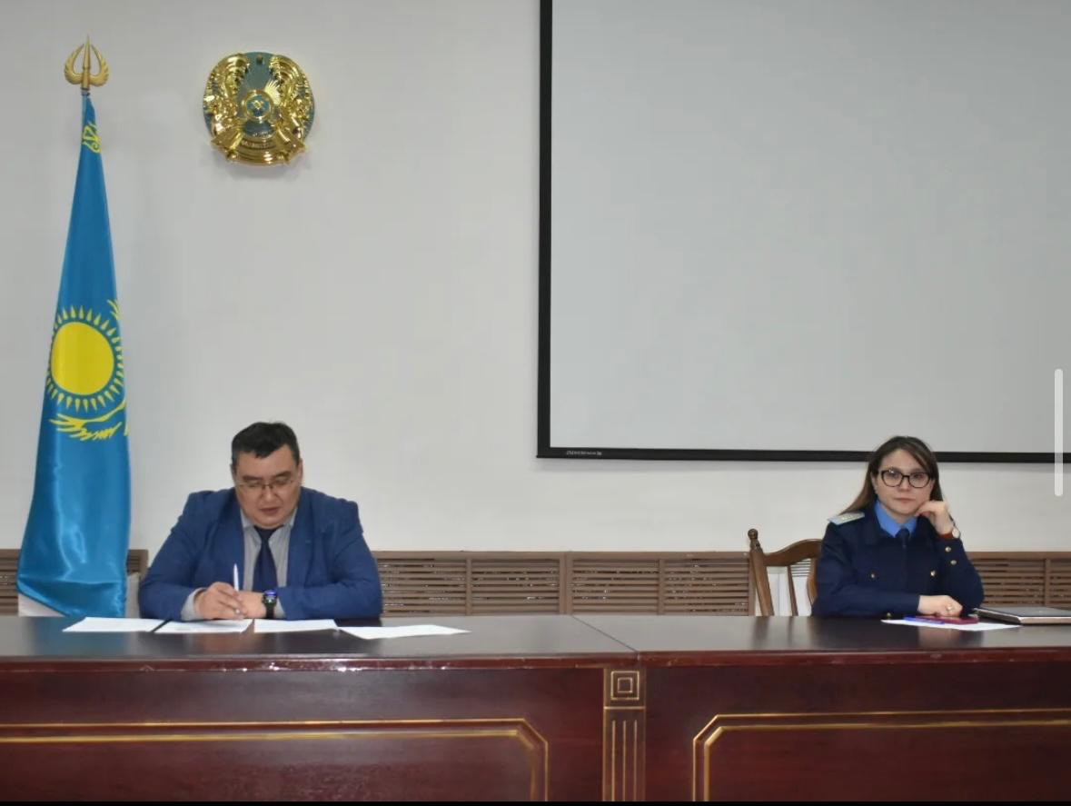 Атбасар ауданының прокуратурасымен Қазақстан Республикасының Конституциялық Сотының нормативтік қаулылары бойынша кеңес өткізілді