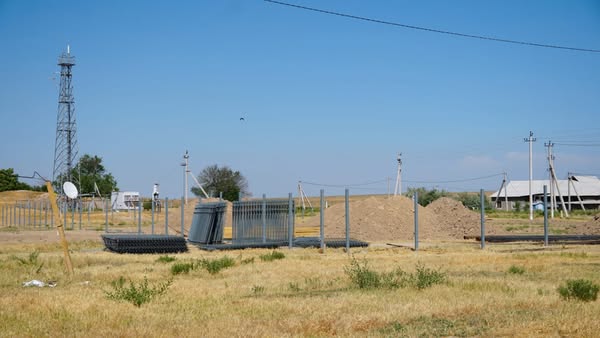КЕЛЕС: ЖҮЗІМДІК АУЫЛЫНДА ІРІ ЖОБАЛАР ЖҮЗЕГЕ АСЫП ЖАТЫР