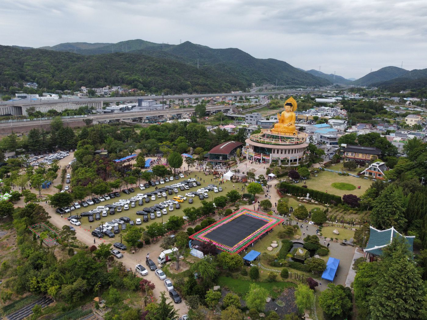 Buddha’s Birthday was celebrated at Hongbeopsa Temple