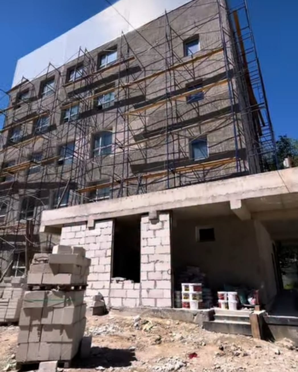 Айбасов көшесіндегі дәрігерлік амбулаторияның құрылыс жұмыстары