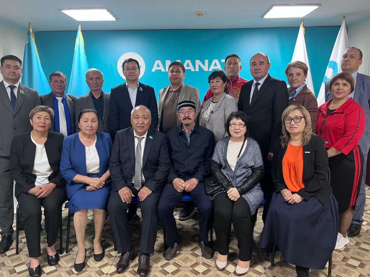 «AMANAT» партиясының Ақмола облыстық филиалының төрағасы Б. Беспалинов Жарқайың ауданы Гастелло ауылында азаматтарды қабылдады.