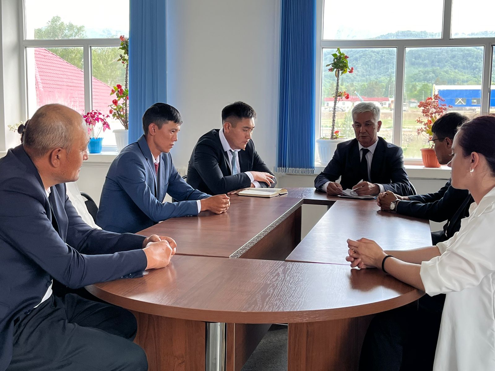 Алакөл ауданының әдеп жөніндегі уәкілі кездесу өткізді.