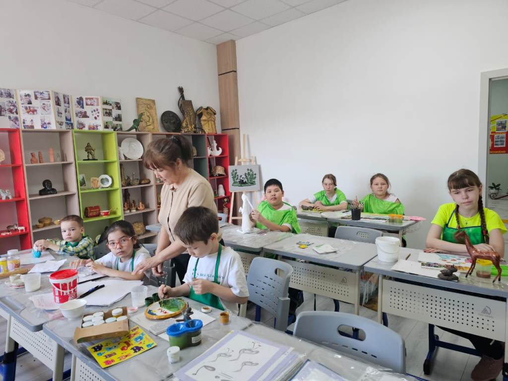 Зеренді ауданында балалар мен жасөспірімдердің шығармашылығын дамытатын жаңа өнер орталығы ашылды