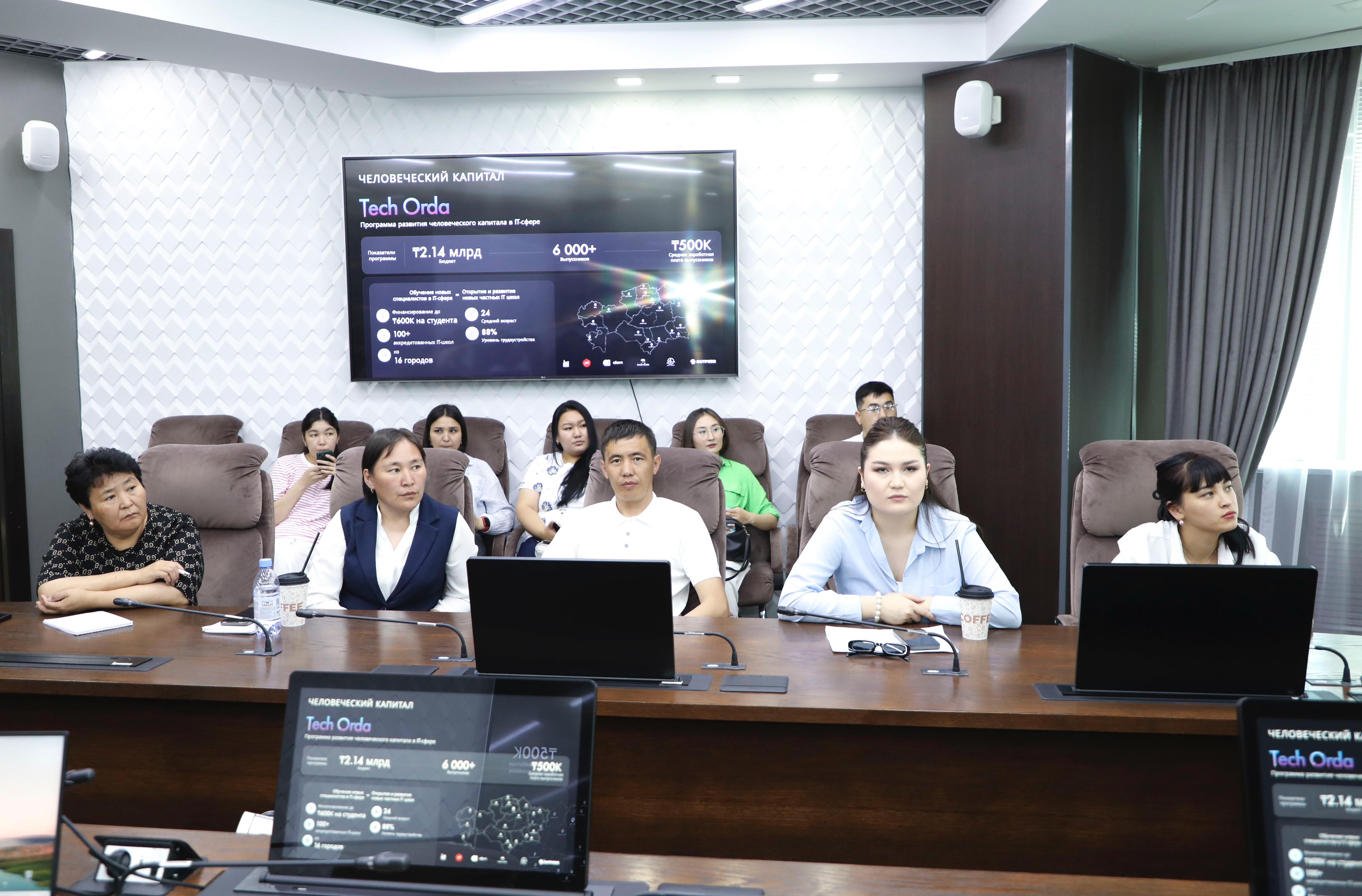 Oskemen Hub-та цифрлық шешімдер бойынша оқыту семинары өтті