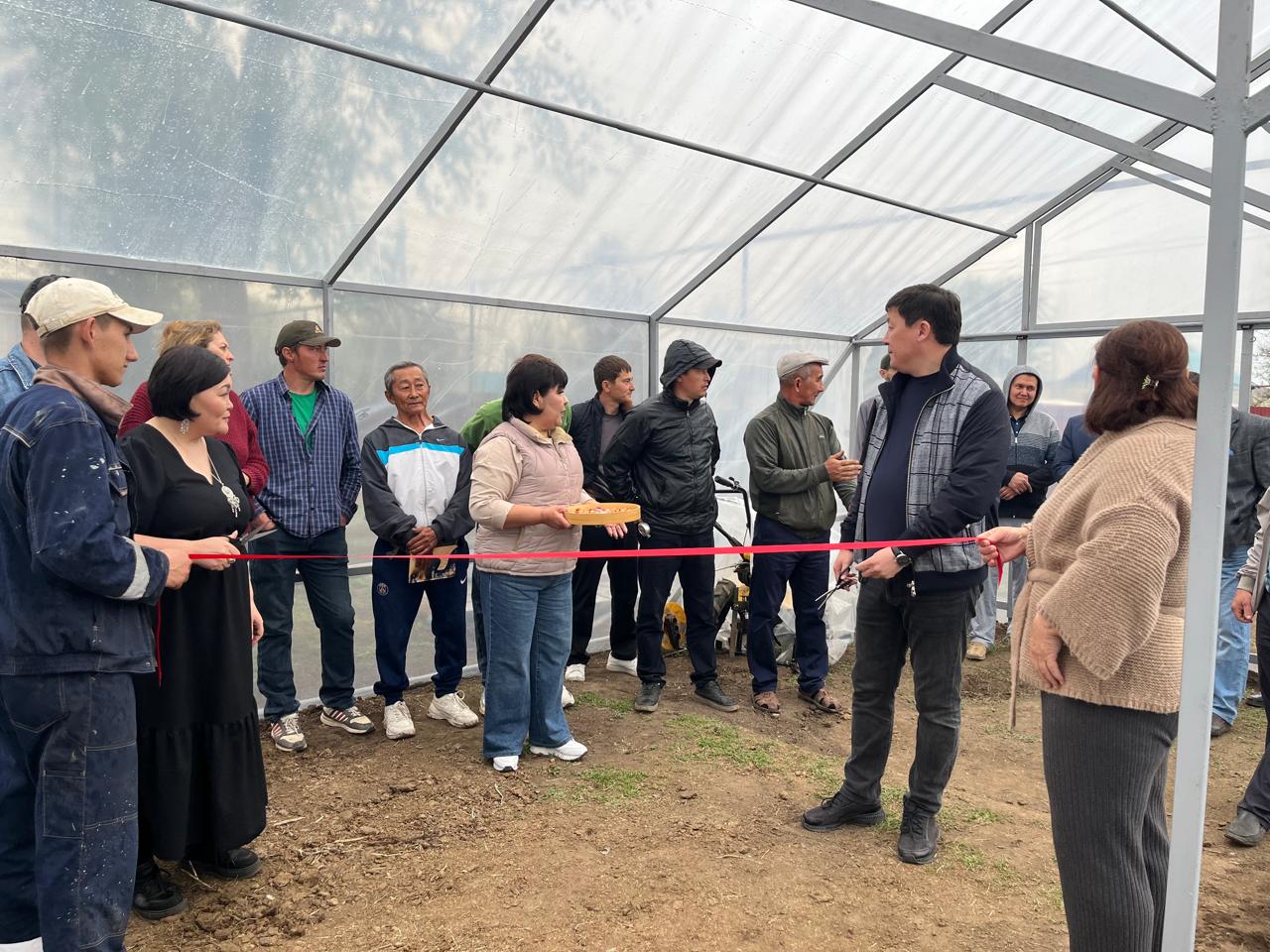 Ауыл кәсіпкерлеріне арналған гранттар: «Batys AgroHub» жобасы жылыжай шаруашылығын дамытуға қалай көмектесіп жатыр