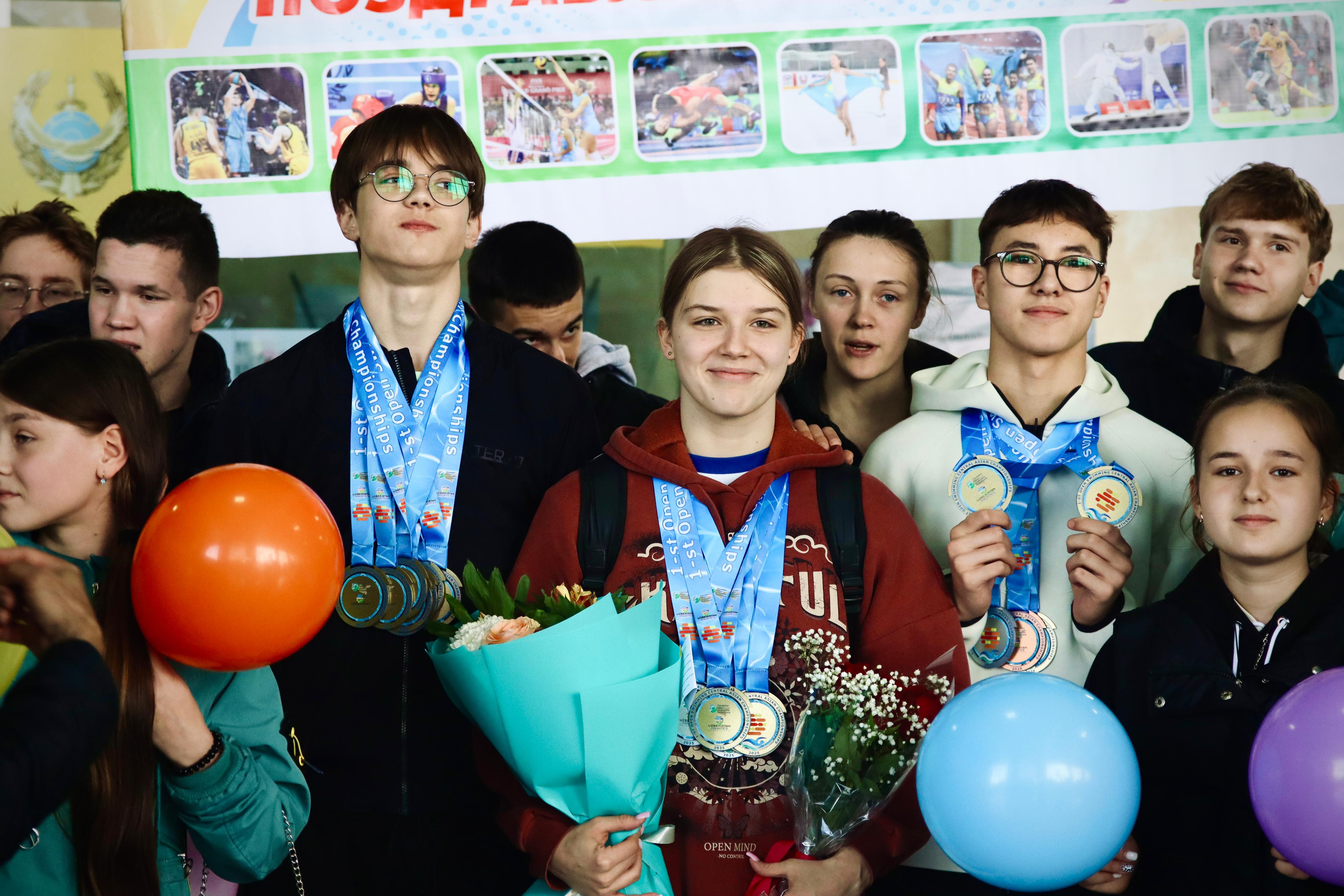Победителей Чемпионата Центральной Азии по плаванию встретили в Петропавловске
