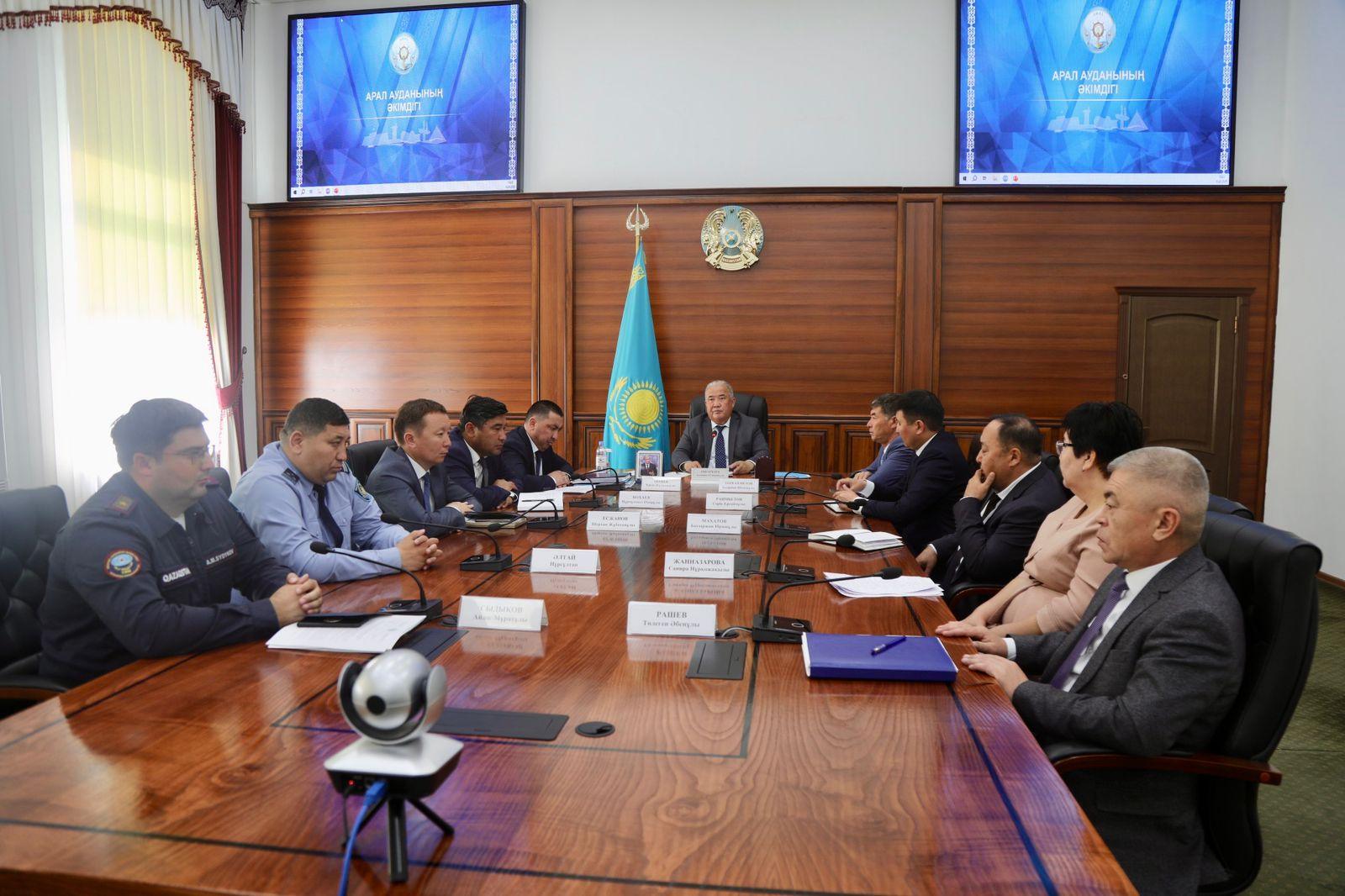 Өзекті мәселелер күн тәртібінде қаралды