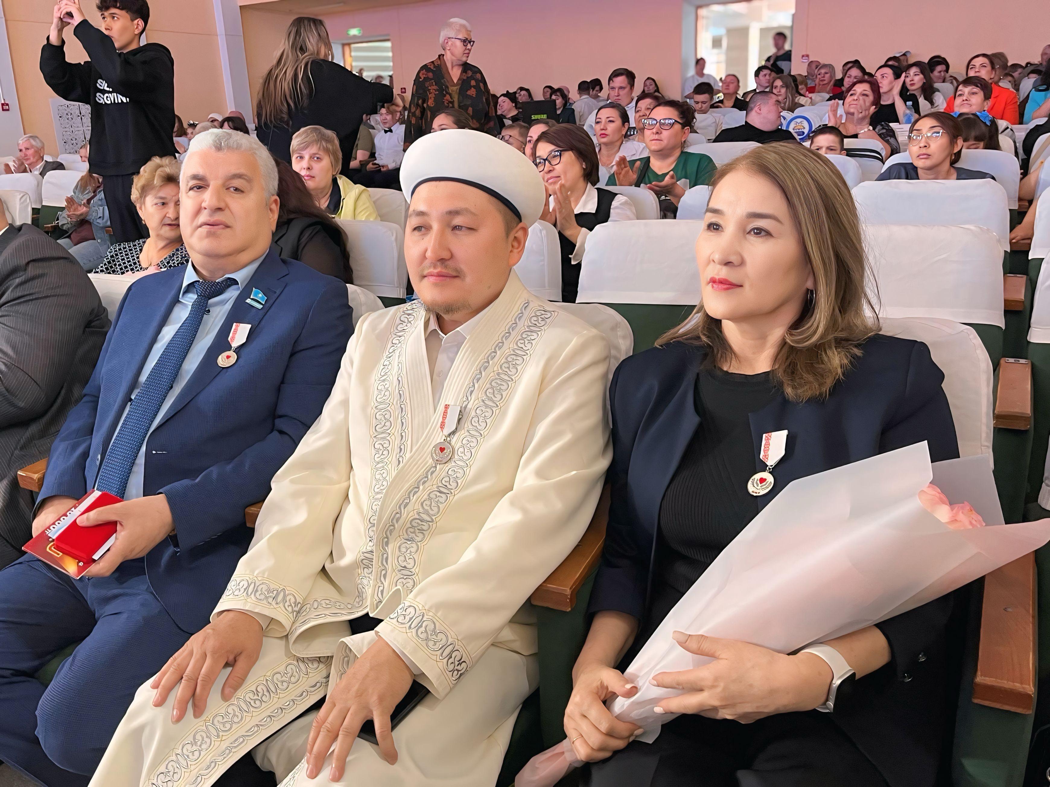 Үкіметтік емес ұйымдармен ынтымақтастық