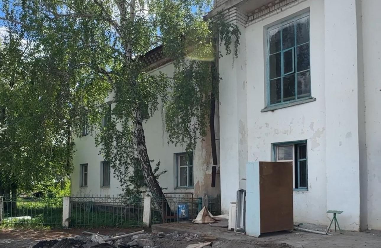 Ұрымқай ауылында фельдшерлік-акушерлік пунктке күрделі жөндеу жұмыстары басталды