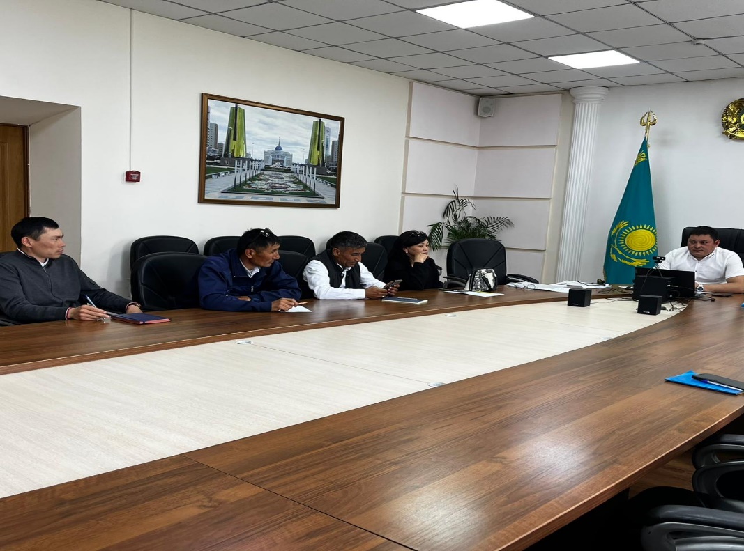 Аягөз ауданы Аягөз қаласында Аягөз ауданы әкімдігінің кіші залында 238, 239 Айғыз сайлау участогінің мүшелерімен семинар өткізілді