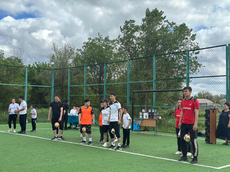 📌«Әкем тірегім – Анам жүрегім» атты отбасылық эстафеталық сайыс өтті