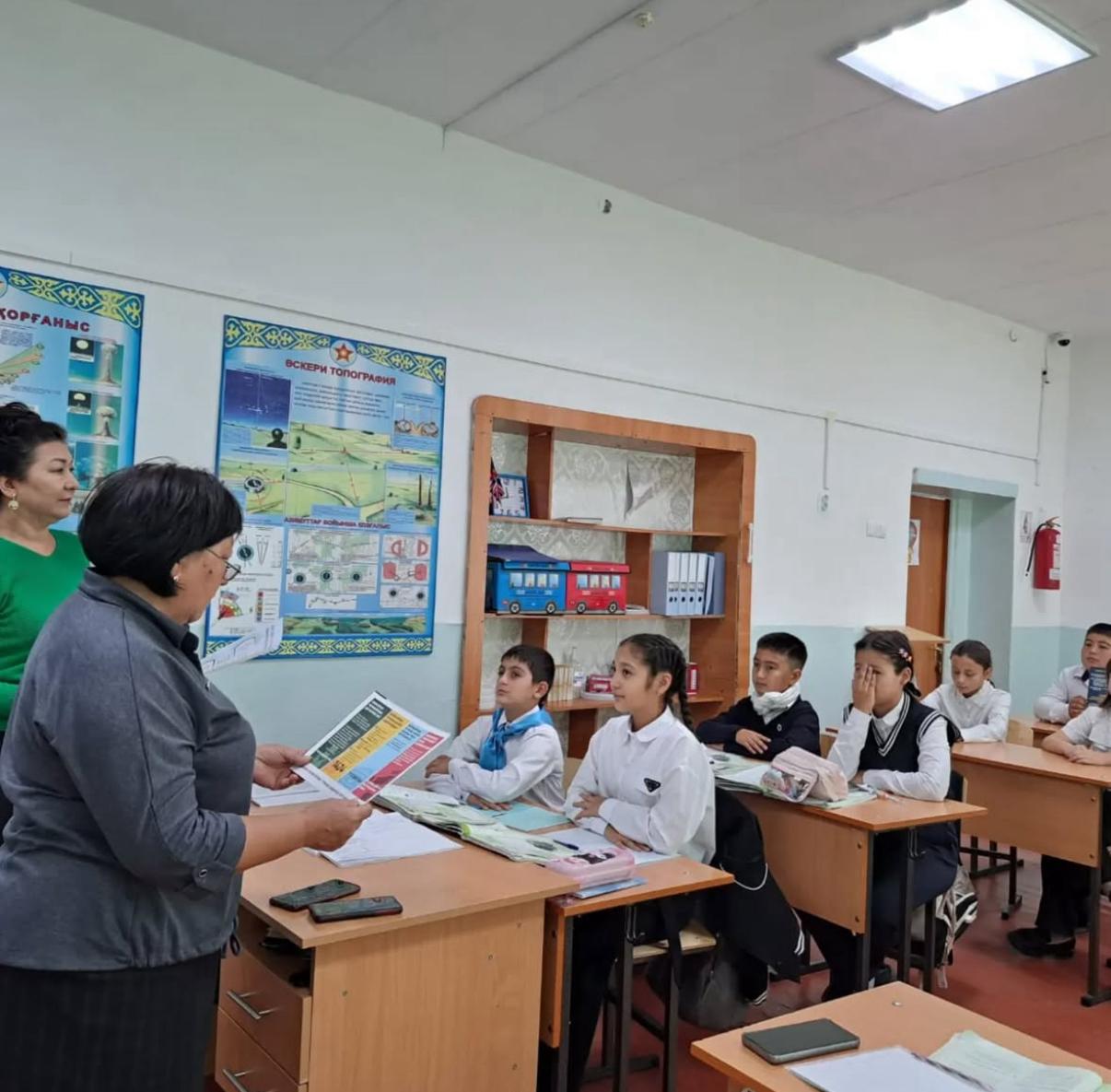 Ағымдағы жылдың 6-мамыр күні Р.Қошқарбаев атындағы орта мектеп оқушыларының қатысуымен «Сыбайлас жемқорлық – қоғам дерті» атты тәрбие сағаты өткізілді