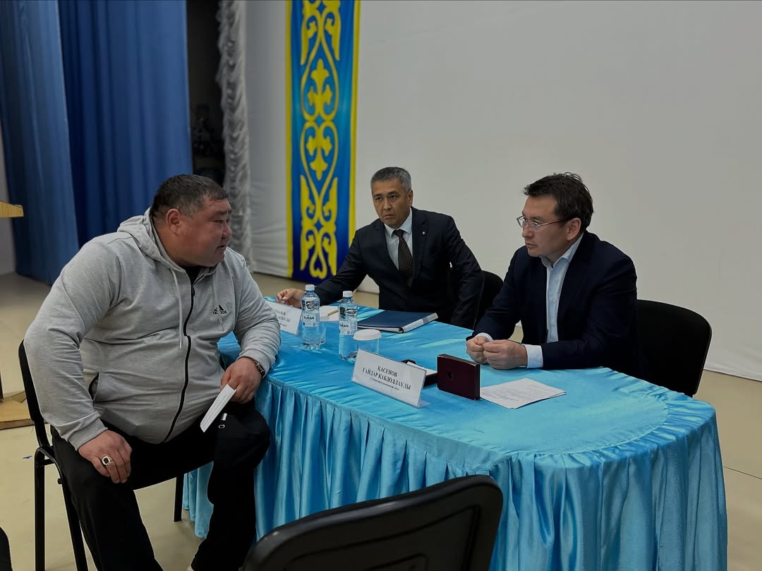 23 мамыр күні Шаңтөбе кентіндегі халықпен кездесумен қатар азаматтарды жеке қабылдау өткізілді.