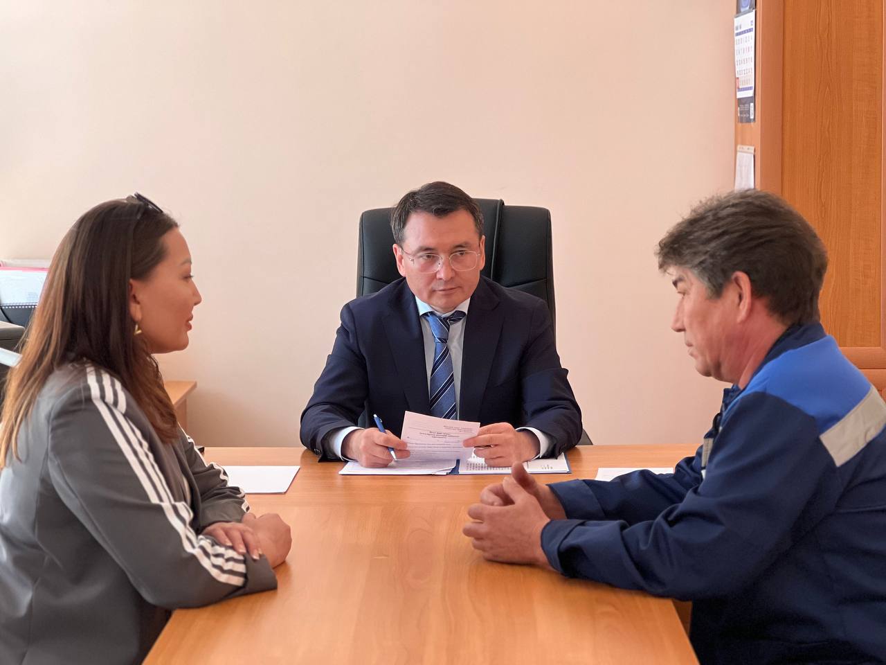 Бүгін “СПЗ” АҚ қызмерткерлері және қала тұрғындарымен кездесумен қатар азаматтарды жеке қабылдау өткізілді.