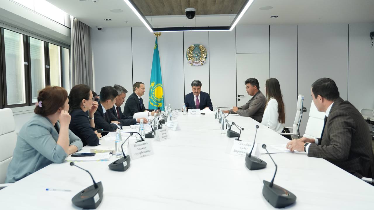 Азаматтарды жеке қабылдау