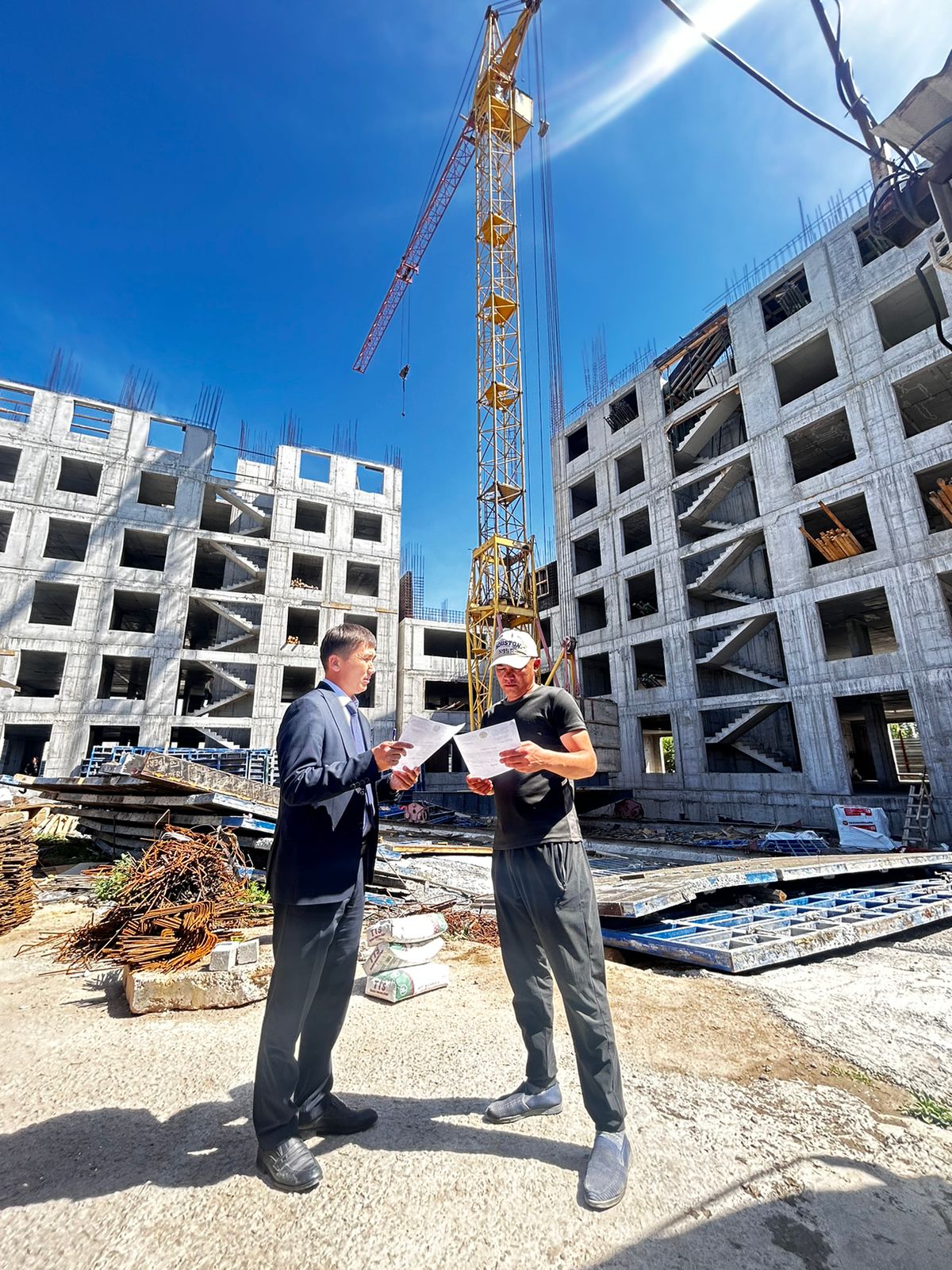 Құрылыс алаңдарында мұнара кранының қауіпсіздігін қамтамасыз ету: алдын алу шаралары ретінде жоспарлы тексеру жүргізілді