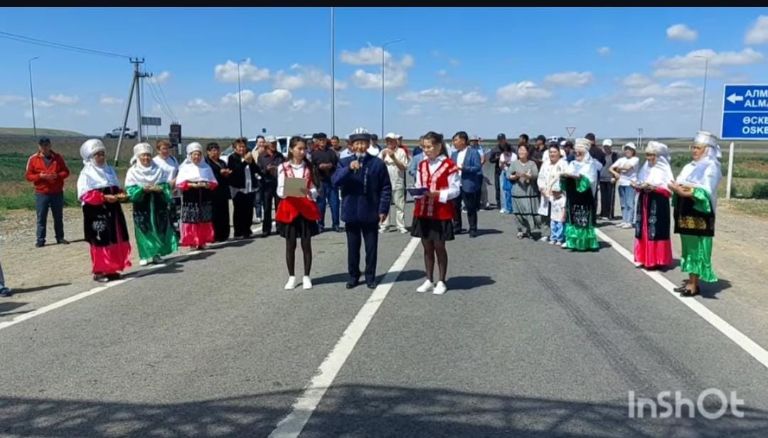 Қызылащы ауылдық округінде ауылдың кірер жолындағы арканың ашылуы