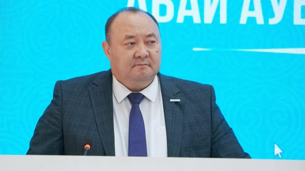 КЕЛЕС АУДАНЫНЫҢ ӘКІМІ ХАЛЫҚПЕН КЕЗДЕСУІН АБАЙ АУЫЛЫНДА ҚОРЫТЫНДЫЛАДЫ