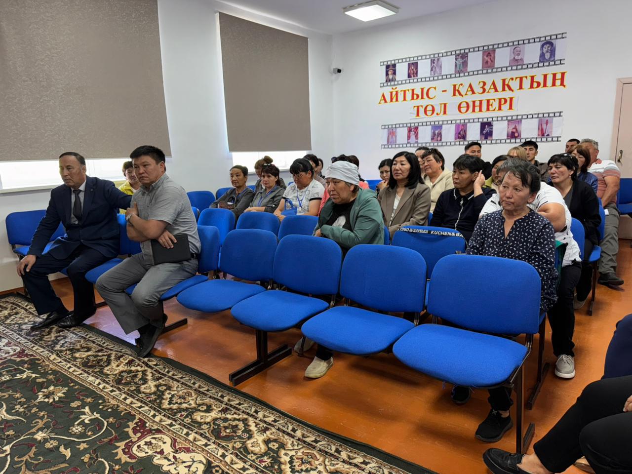 «Выборы акимов сельских округов: правовые основы избирательного процесса» для членов участковой избирательной комиссии №416, №440, №441, №442, №443, кандидатов и доверенных лиц был проведен семинар