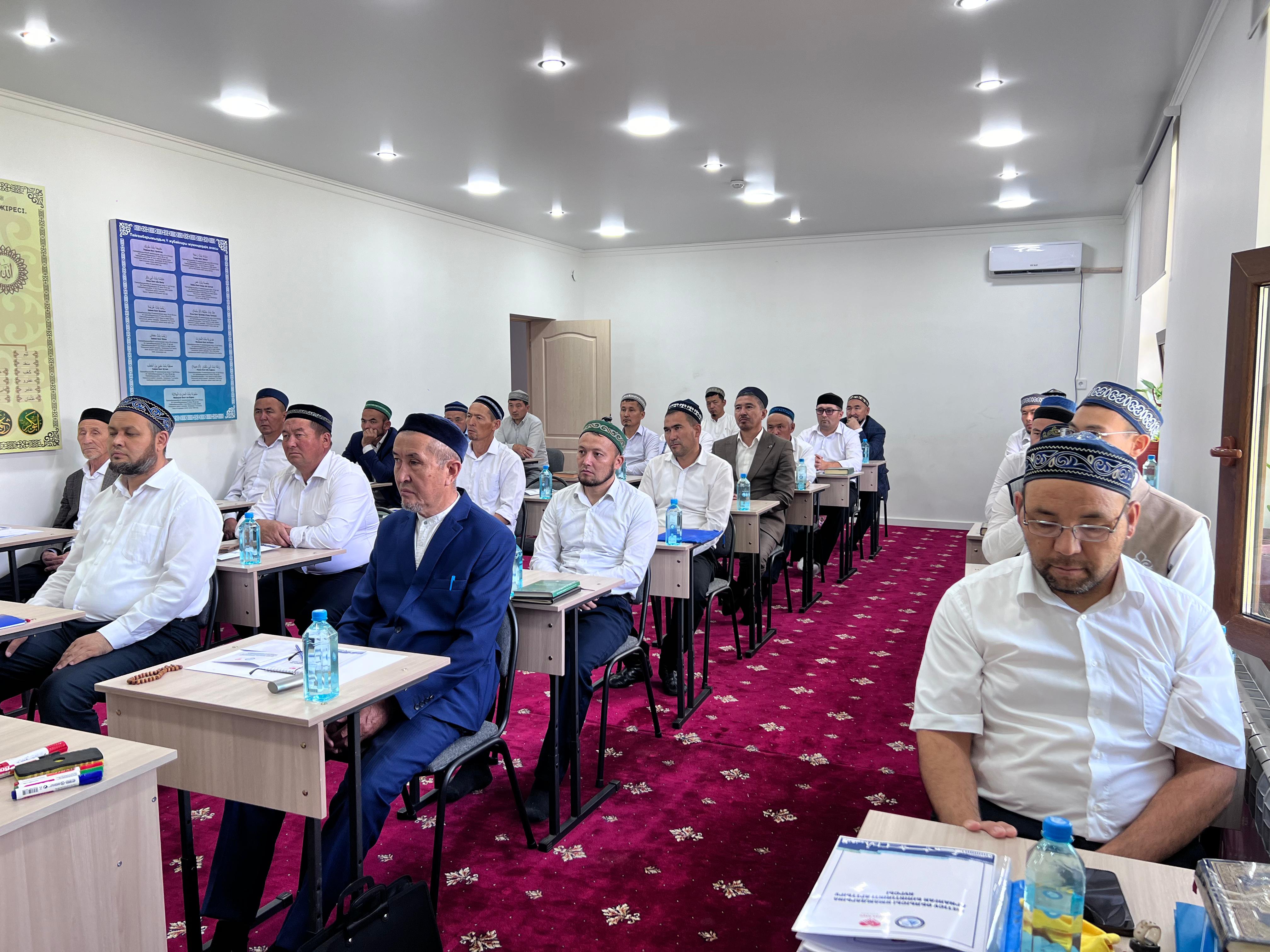 Имамдарға арналған курс басталды